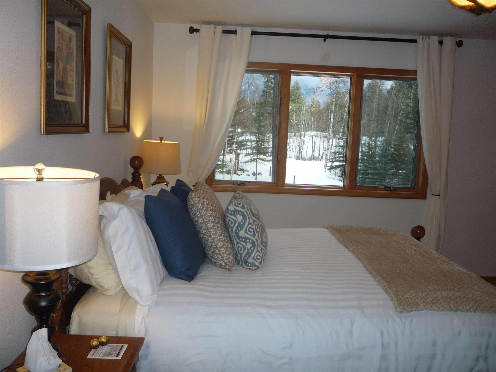 Meadow Lake View Bed And Breakfast Columbia Falls Exteriér fotografie