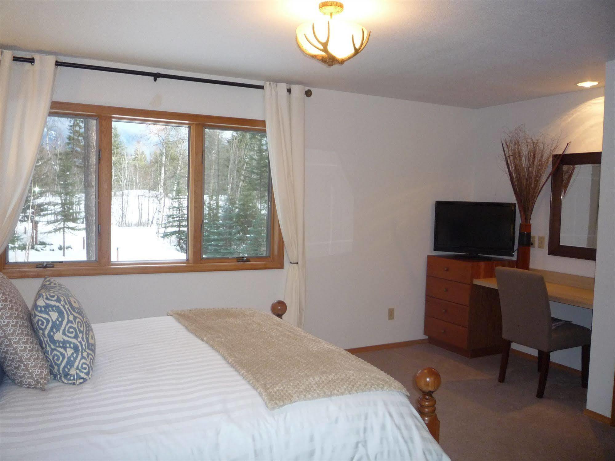 Meadow Lake View Bed And Breakfast Columbia Falls Exteriér fotografie